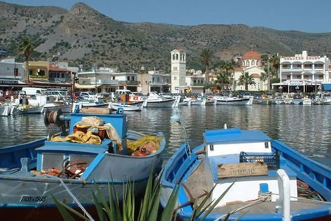View of Agios Nikolaos town during a private Crete excursion